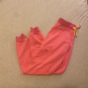 FIGS Pink Scrub Set XS